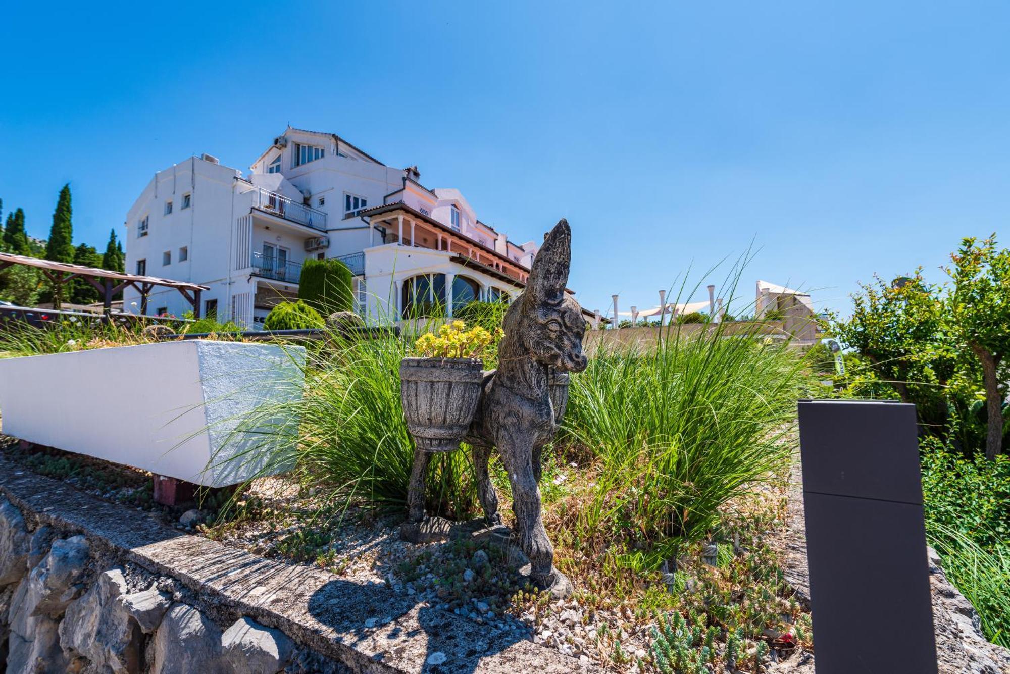 Hotel Vicko Starigrad Paklenica Exterior foto